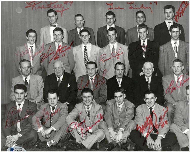1952 Detroit Red Wings Stanley Cup Team Signed 8x10 Photo