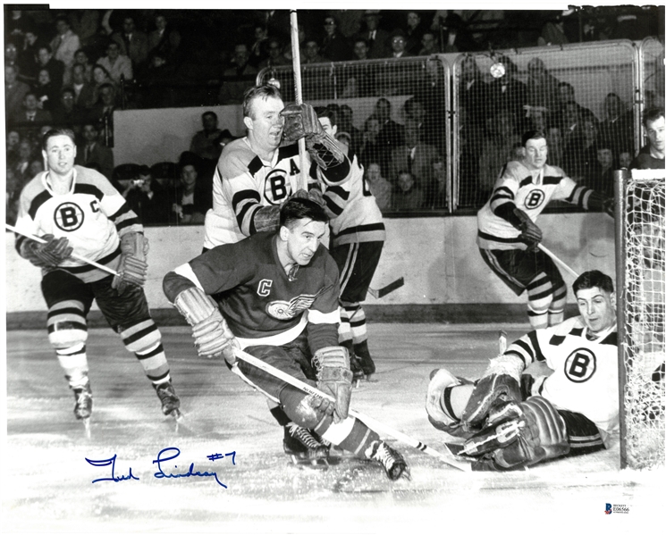 Ted Lindsay Autographed 16x20 Photo