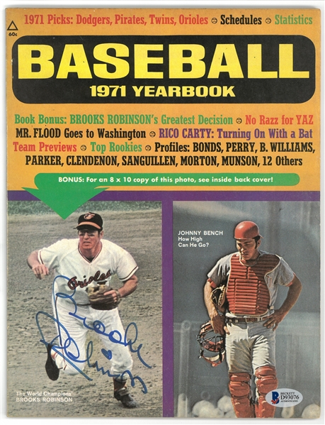 Brooks Robinson Autographed 1971 Baseball Yearbook