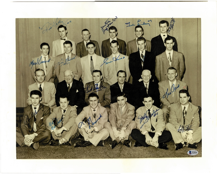 1950/51 Red Wings Team Signed 16x20