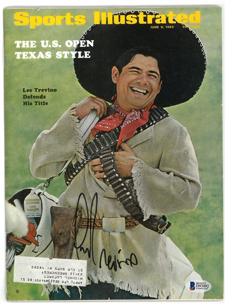 Lee Trevino Autographed 1969 Sports Illustrated Magazine