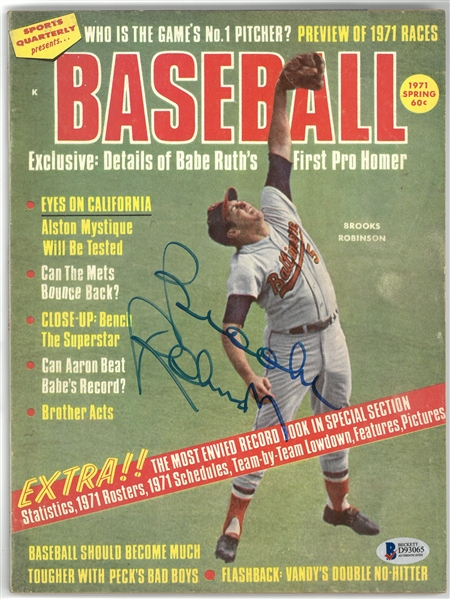 Brooks Robinson Autographed 1971 Baseball Magazine