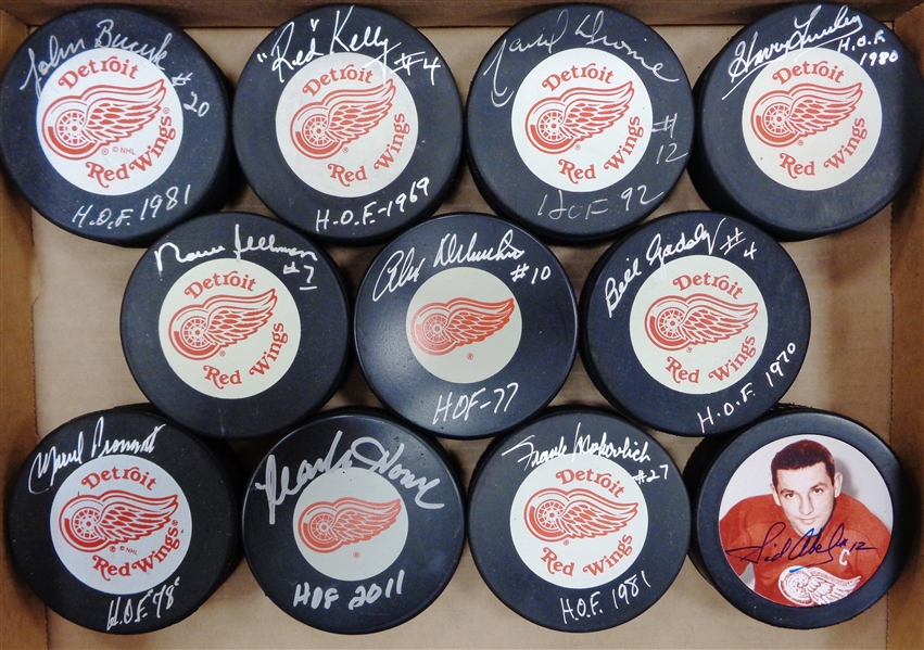 Red Wings Hall of Famers Puck Lot of 11