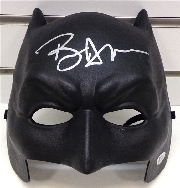 Ben Affleck Signed Batman Black Batman vs Superman Mask