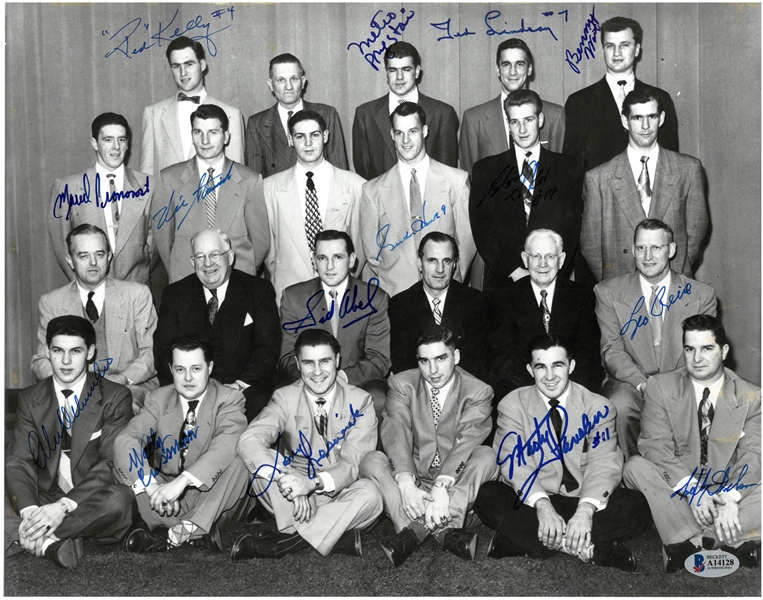 1951/52 Red Wings Team Signed 11x14 Photo