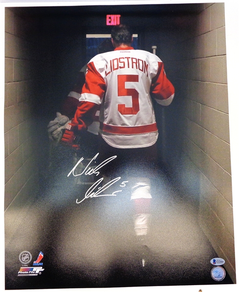 Nick Lidstrom Autographed 16x20 Walking Off Photo