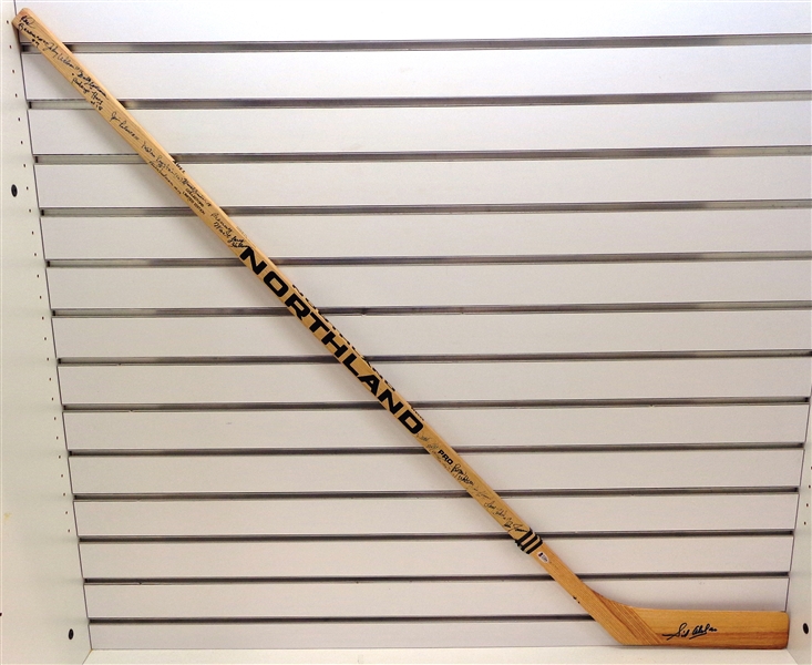 Detroit Red Wings Greats Stick Signed by 17