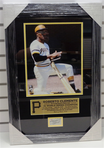 Roberto Clemente Autographed Framed Cut with 11x14 Photo