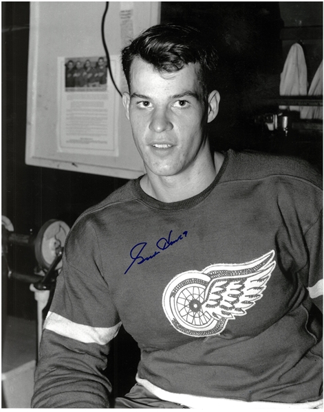 Gordie Howe Autographed 1st NHL Game 11x14