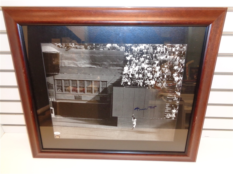 Willie Mays "The Catch" Autographed Framed 16x20 Photo (Pick up Only)