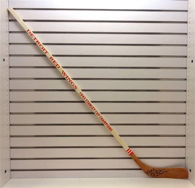 1943 Red Wings Stick Signed by 5
