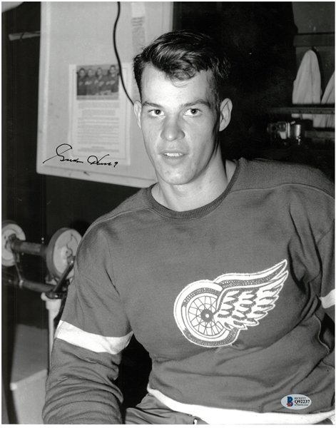 Gordie Howe Autographed 11x14 Photo - First NHL Game