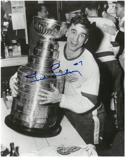 Ted Lindsay Autographed 8x10 Photo - Stanley Cup