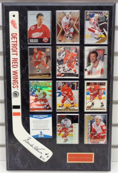 Gordie Howe Autographed Mini Stick w/ Red Wings Cards Plaque