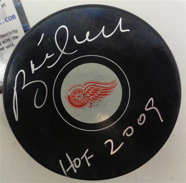 Brett Hull Autographed Red Wings Puck w/ HOF