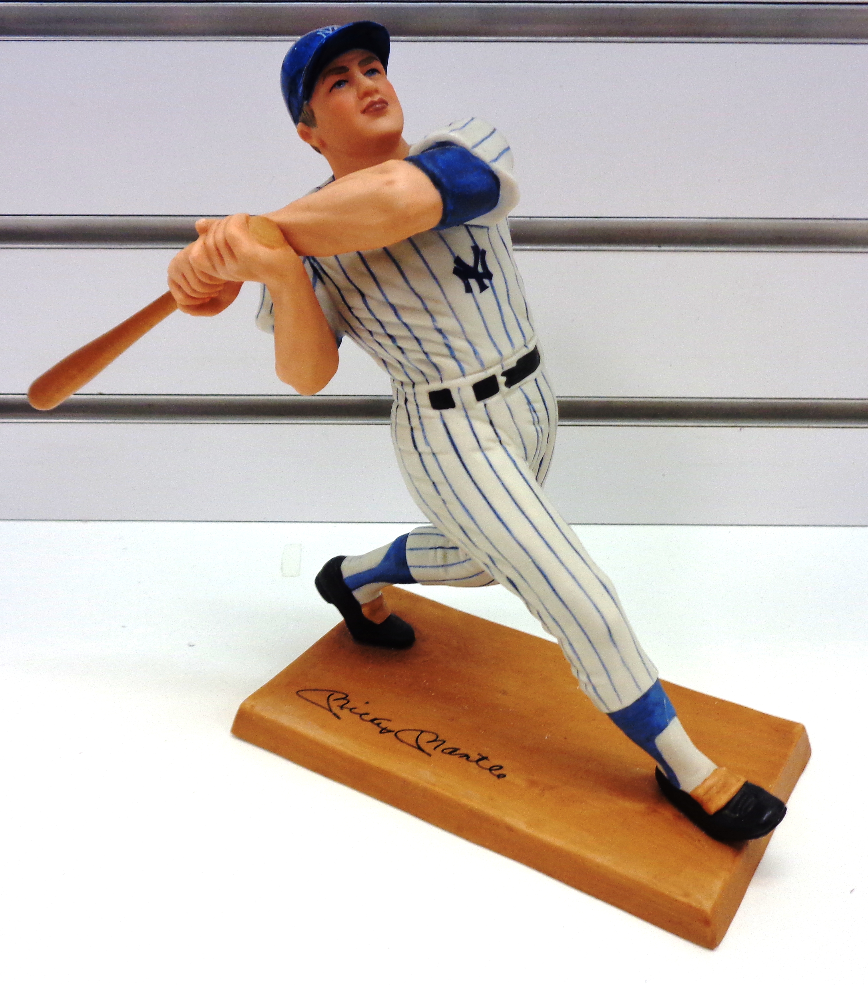 mickey mantle sports impressions figurine