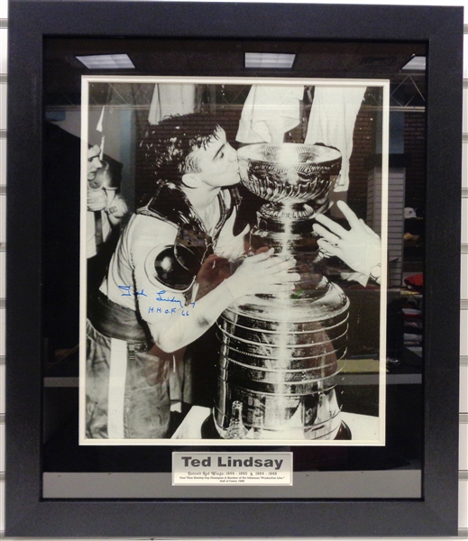 Ted Lindsay Autographed Framed 16x20