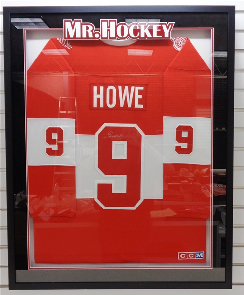 Gordie Howe Autographed Framed Jersey (Pick up only)