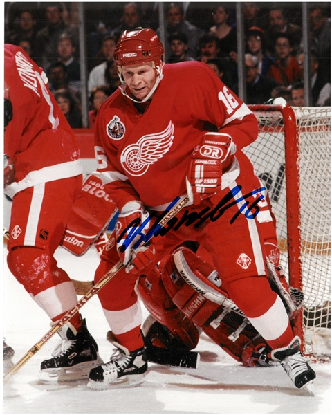 Vladimir Konstantinov Autographed 8x10 Photo