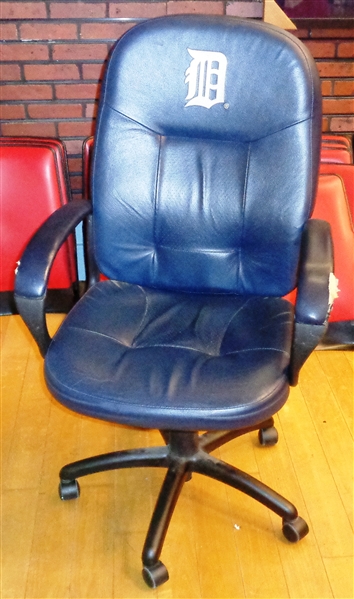 Detroit Tigers Clubhouse Chair (Pick up only)
