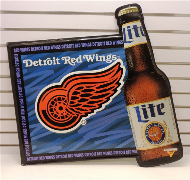 Detroit Red Wings 32x34 Miller Lite Metal Sign (pick up only)