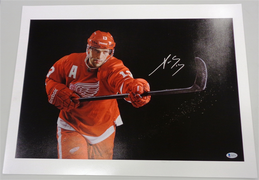 Pavel Datsyuk Autographed 18x24 Photo