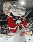 Henrik Zetterberg Autographed 11x14