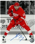Pavel Datsyuk Autographed 8x10