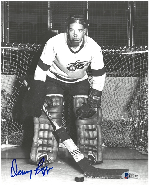 Dennis Riggin Autographed 8x10 Photo