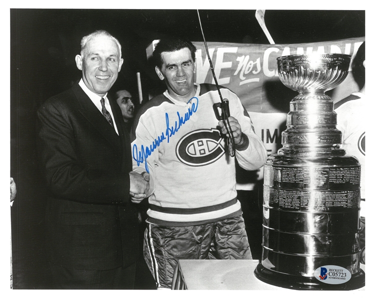 Maurice Richard Autographed 8x10 Photo w/ The Cup