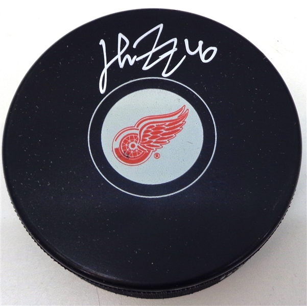Henrik Zetterberg Autographed Red Wings Puck