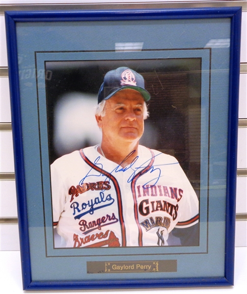 Gaylord Perry Autographed Framed 8x10