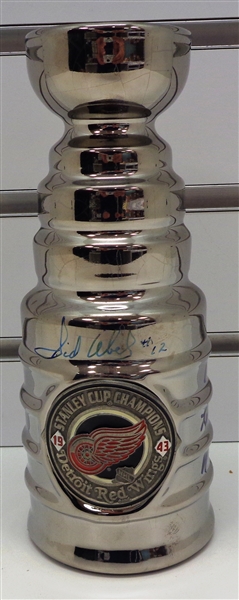 1943 8" Stanley Cup Signed by 5
