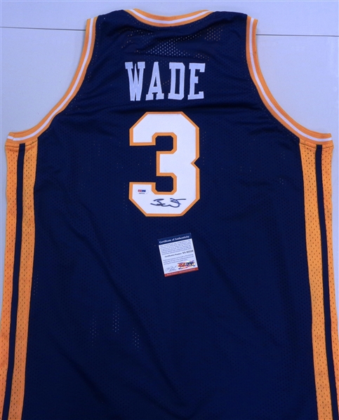Dwyane Wade Autographed Marquette Jersey