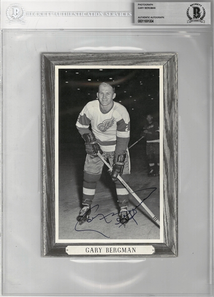 Gary Bergman Autographed Bee Hive 5x8 Photo Card