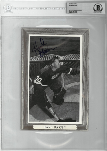 Hank Bassen Autographed Bee Hive 5x8 Photo Card