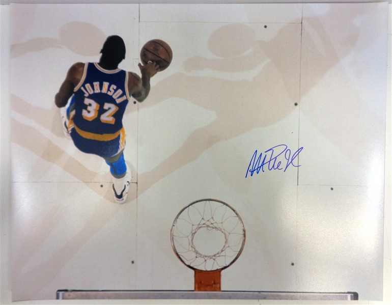 Magic Johnson Autographed 16x20 Photo