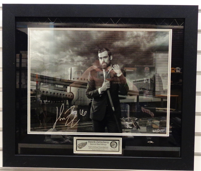 Henrik Zetterberg Autographed Framed 16x20 Photo (Pick up only)