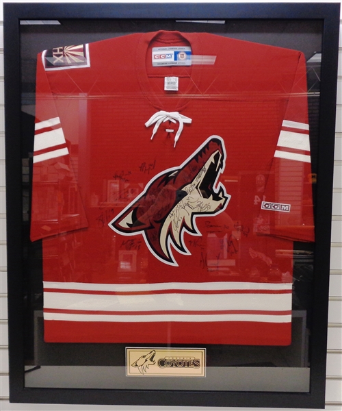 Phoenix Coyotes Team Signed Framed Jersey (Pick up only)