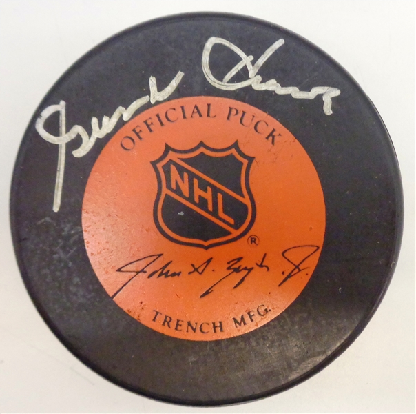 Gordie Howe Autographed Red Wings Game Puck