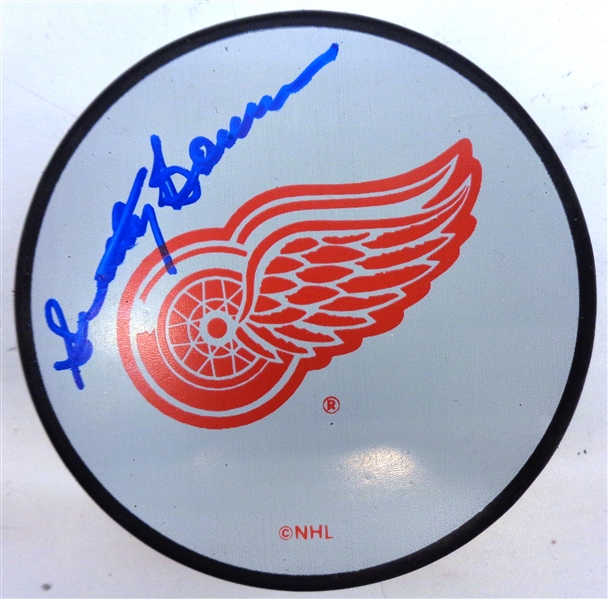 Scotty Bowman Autographed Red Wings Puck