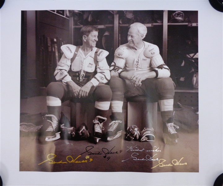 Gordie Howe Signed 4 times 16x20 Photo