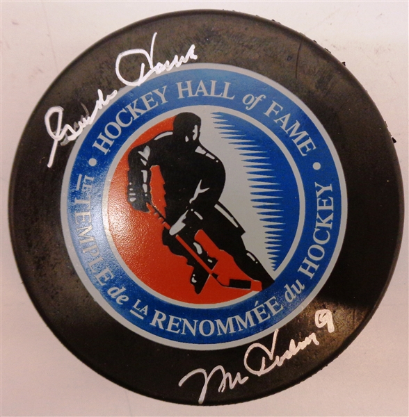 Gordie Howe Autographed HOF Logo Puck w/ Mr. Hockey