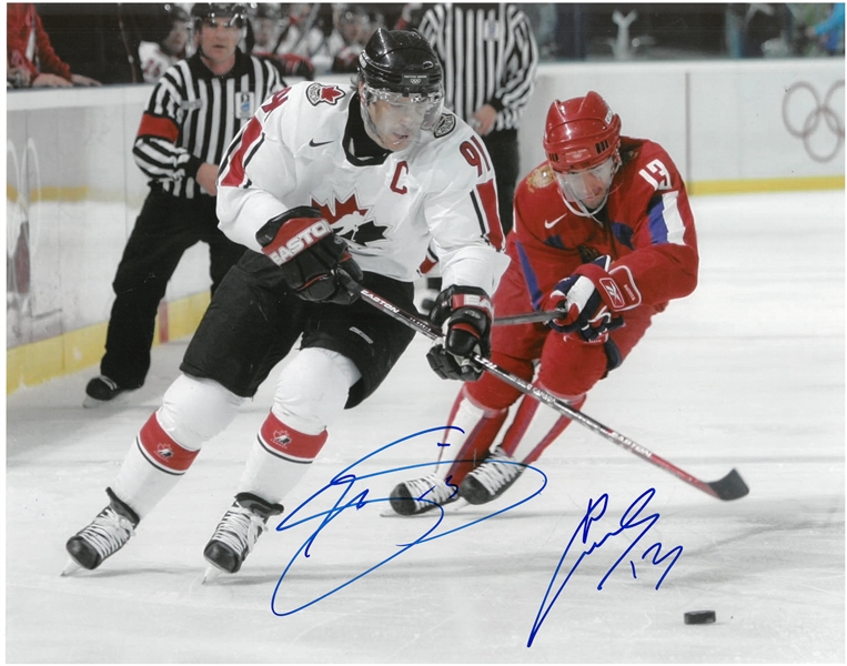 Joe Sakic & Pavel Datsyuk Autographed 11x14