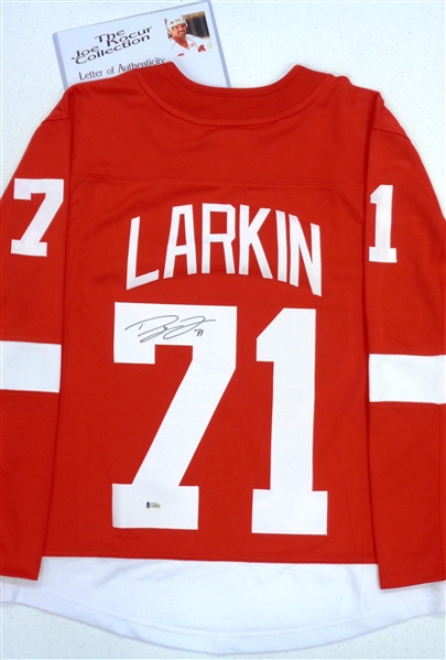 Dylan Larkin Autographed Fanatics Jersey (Kocur Collection)