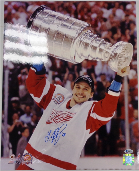 Sergei Fedorov Autographed 16x20 Photo