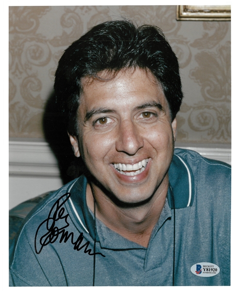 Ray Romano Autographed 8x10 Photo