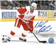 Nick Lidstrom Autographed 8x10 Photo - Action