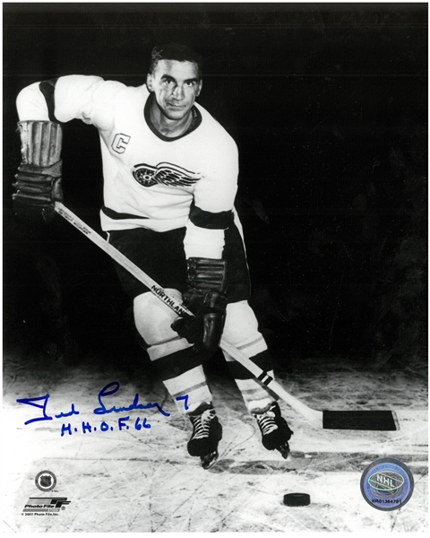 Ted Lindsay Autographed 8x10 Photo w/ HHOF