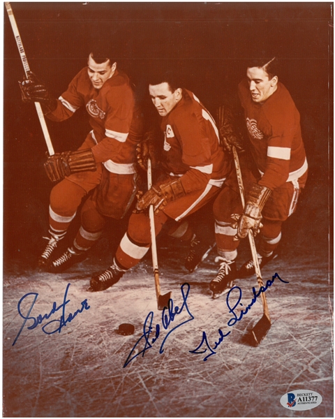 Production Line Autographed 8x10 Photo Howe/Lindsay/Abel